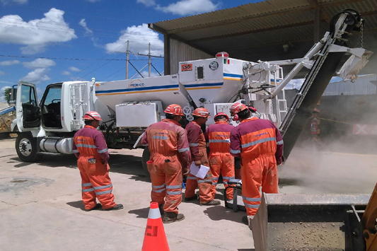 Starmix 425 S high-capacity volumetric mixer - angle view